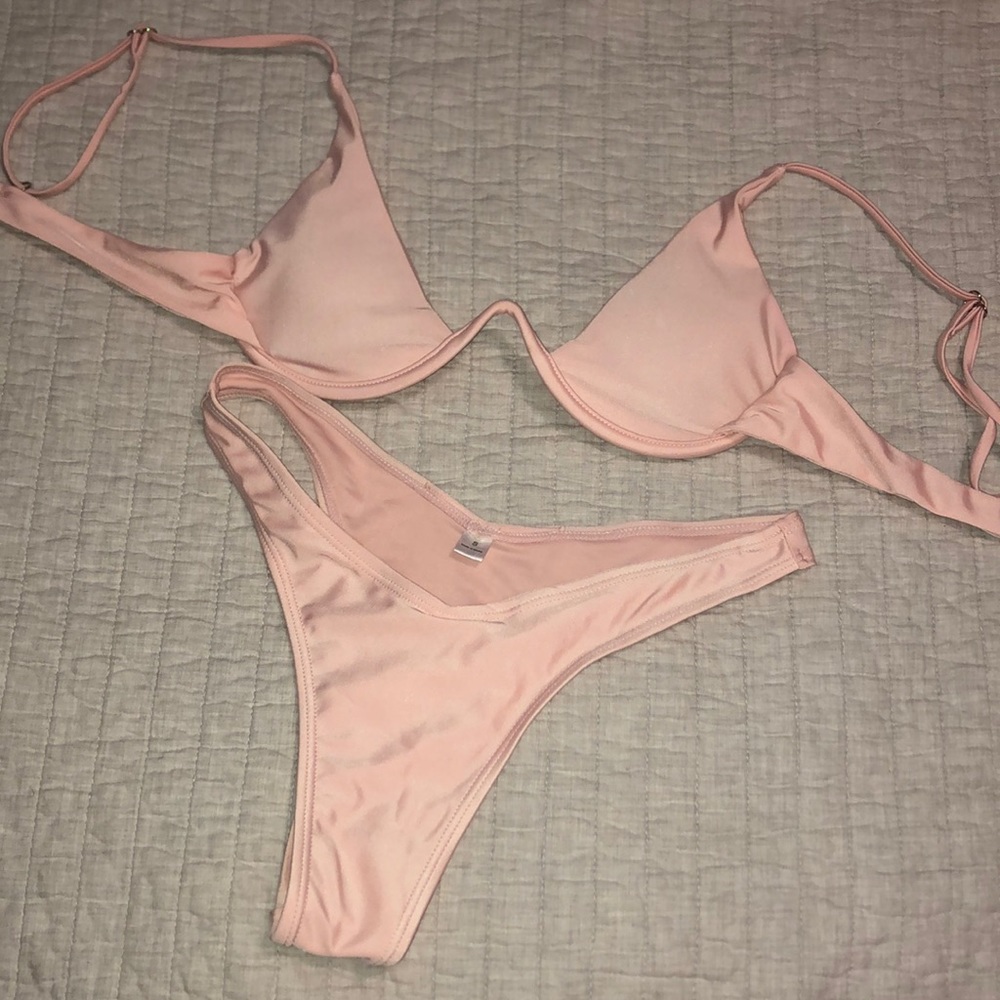 Niykee Heaton swimsuit